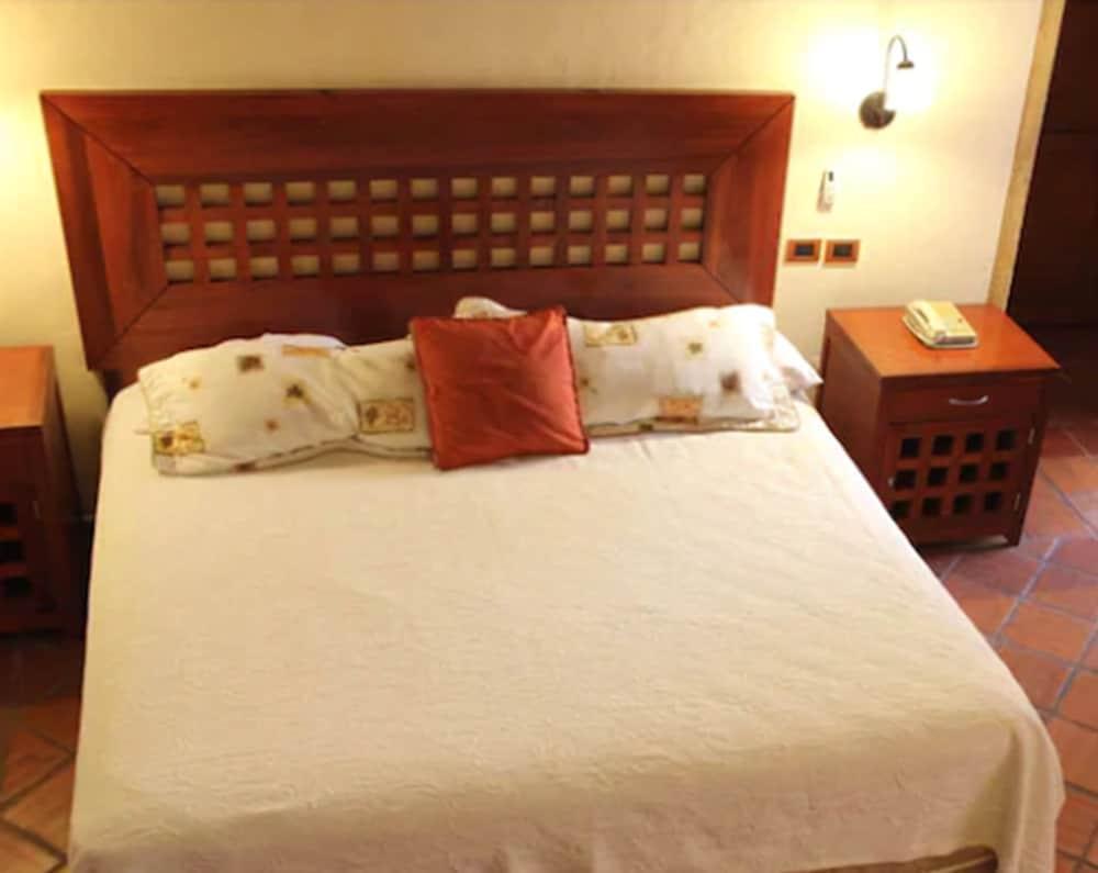 Hotel Quinta Santiago Queretaro Luaran gambar