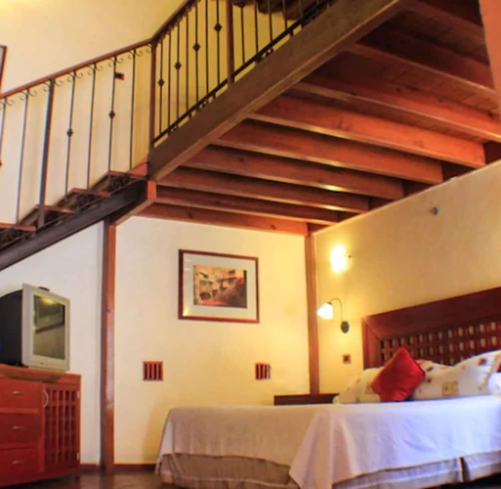 Hotel Quinta Santiago Queretaro Luaran gambar